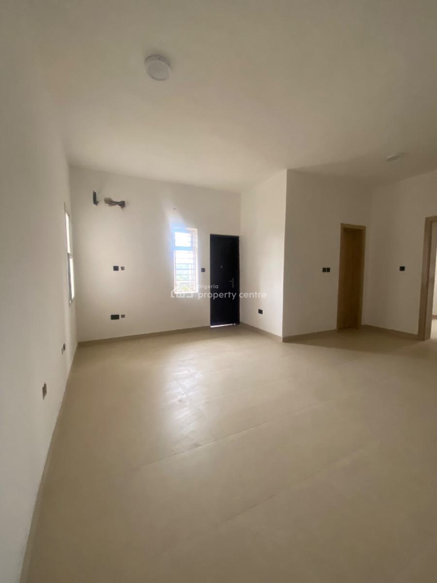Exclusive Spacious  Servicedwmodern 2bed with Lounge in an Est, Lekki Scheme 2, Ajah, Lagos, House for Rent