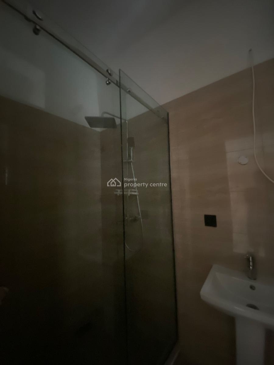 Exclusive Spacious  Servicedwmodern 2bed with Lounge in an Est, Lekki Scheme 2, Ajah, Lagos, House for Rent