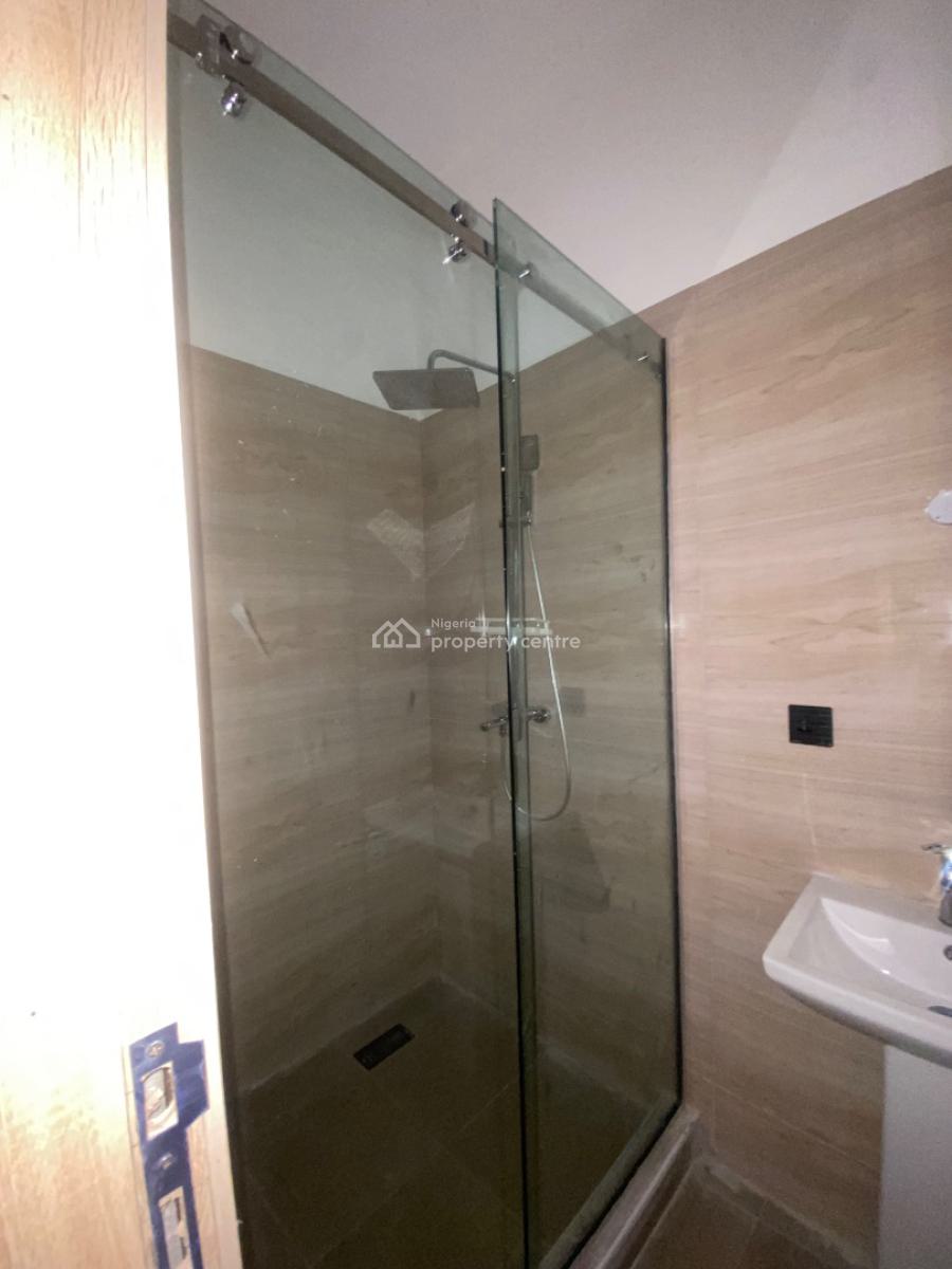 Exclusive Spacious  Servicedwmodern 2bed with Lounge in an Est, Lekki Scheme 2, Ajah, Lagos, House for Rent