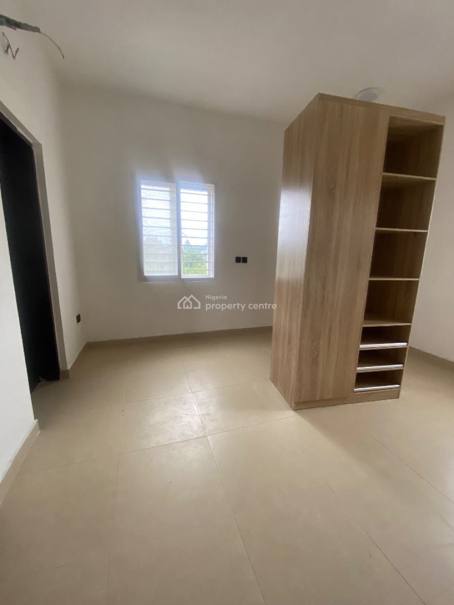 Exclusive Spacious  Servicedwmodern 2bed with Lounge in an Est, Lekki Scheme 2, Ajah, Lagos, House for Rent
