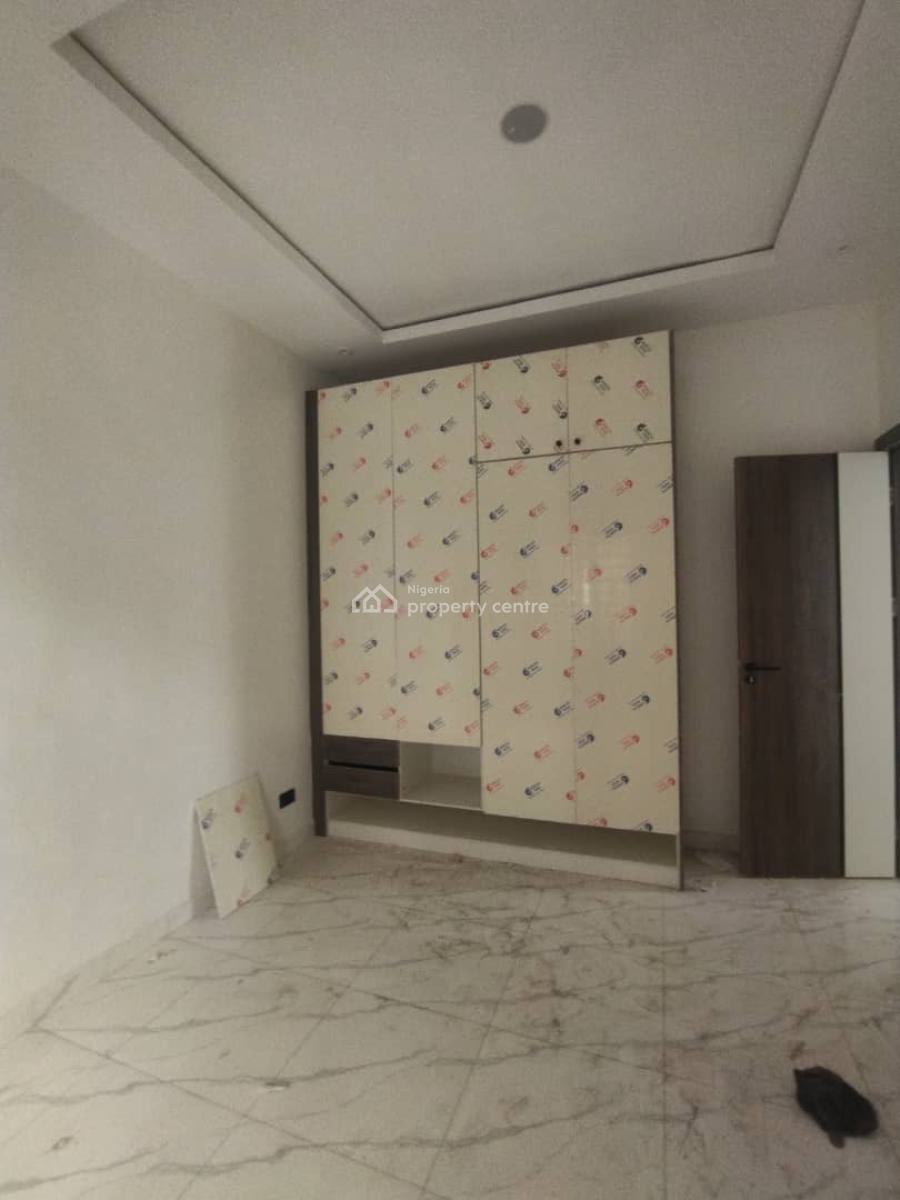 5 Bedroom Semi Detached House, Victory Park Estate, Osapa, Lekki, Lagos, Semi-detached Duplex for Sale