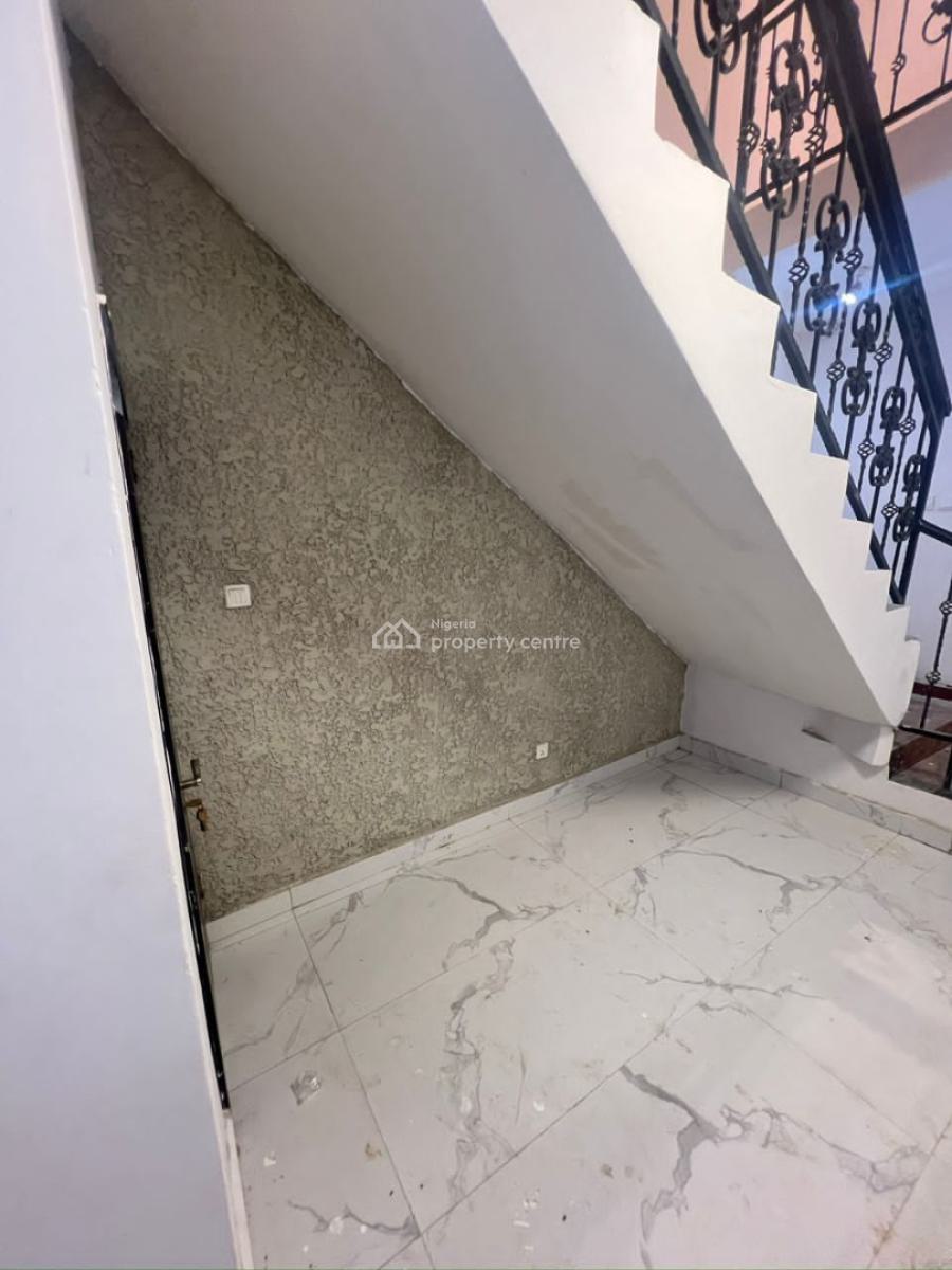 Newly Renovated 2 Bedroom Maisonette, Sapphire Mews, Ikate Right, Ikate, Lekki, Lagos, Flat / Apartment for Rent