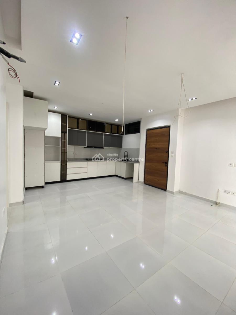 2 Bedroom Flat Apartment with Pool and Gym, Ologolo, Lekki, Lagos, Flat / Apartment for Sale