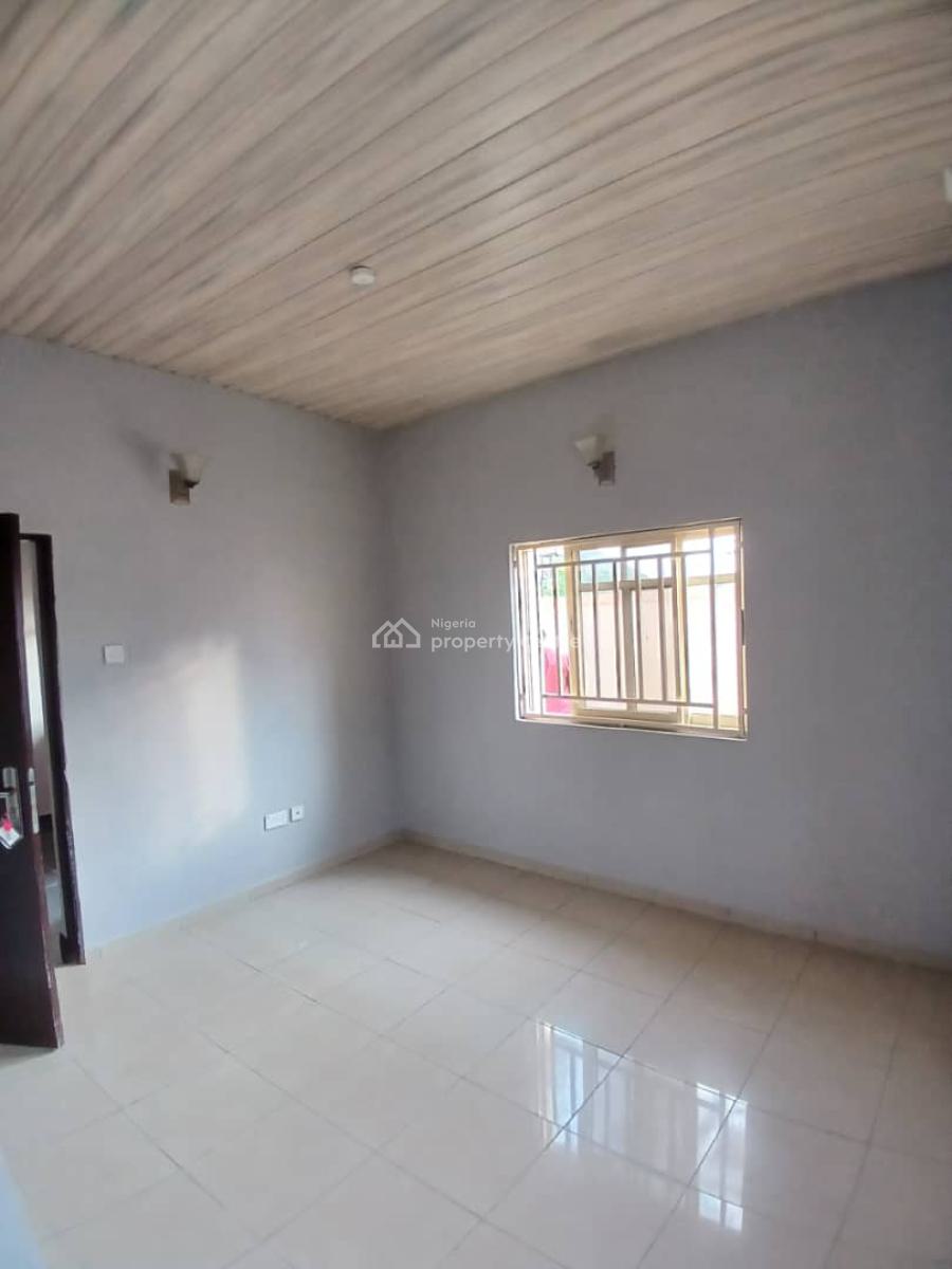 Neatly Maintained 2 Bedroom Bq, Lokogoma District, Abuja, Flat / Apartment for Rent