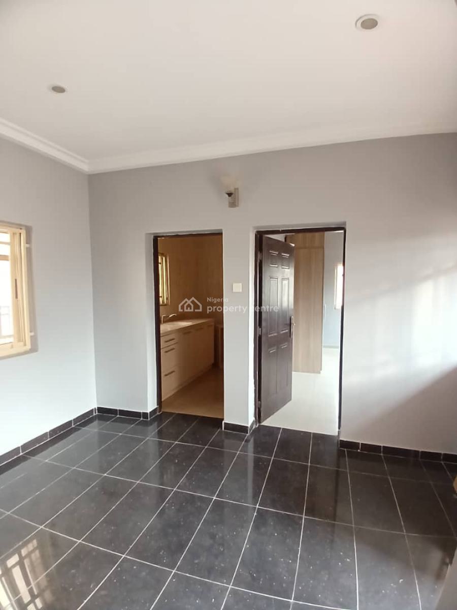 Neatly Maintained 2 Bedroom Bq, Lokogoma District, Abuja, Flat / Apartment for Rent