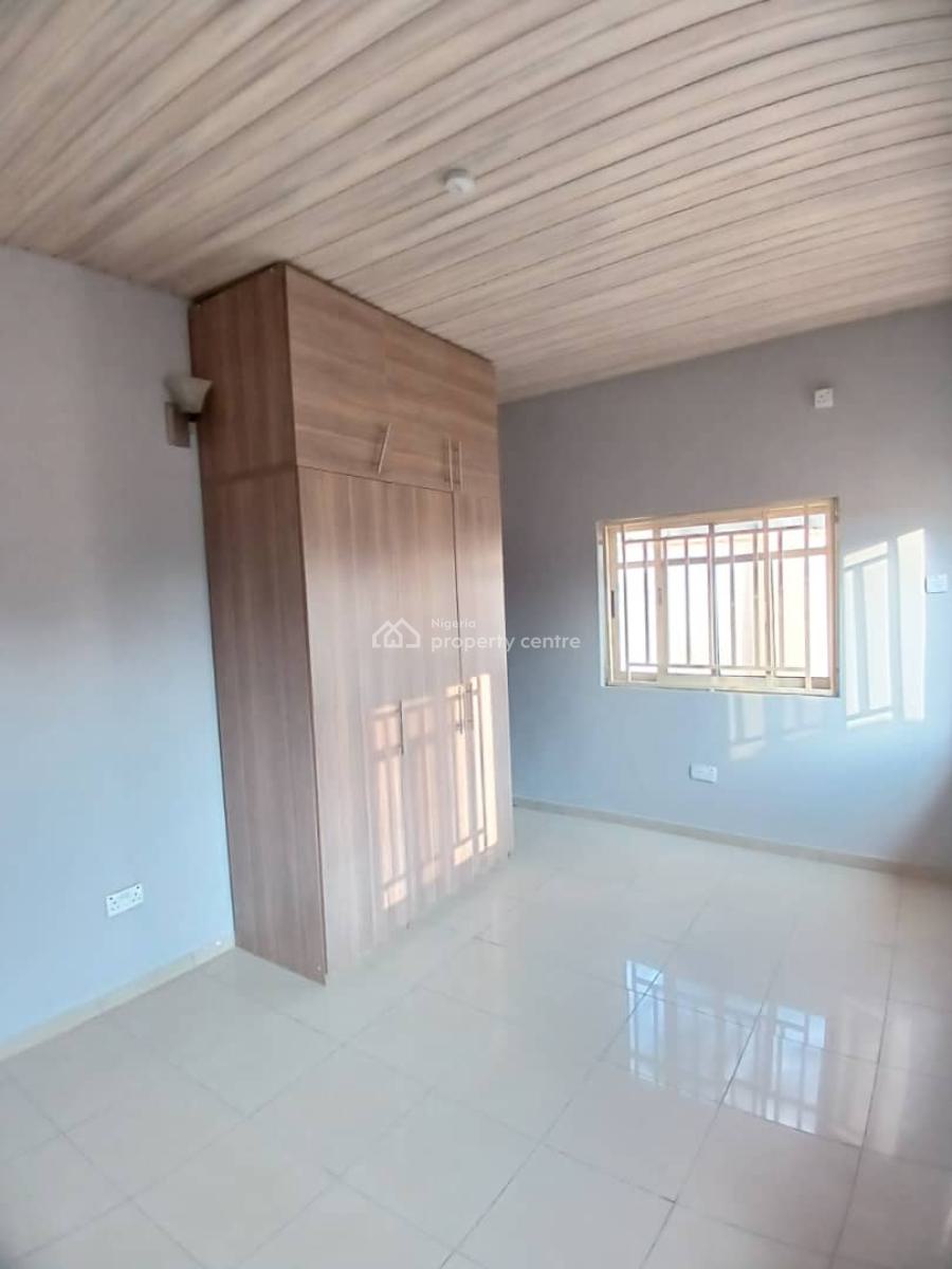 Neatly Maintained 2 Bedroom Bq, Lokogoma District, Abuja, Flat / Apartment for Rent