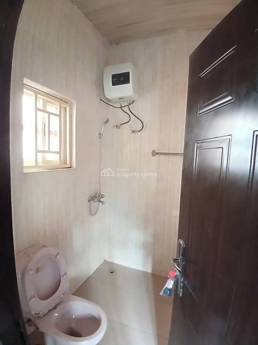 Neatly Maintained 2 Bedroom Bq, Lokogoma District, Abuja, Flat / Apartment for Rent