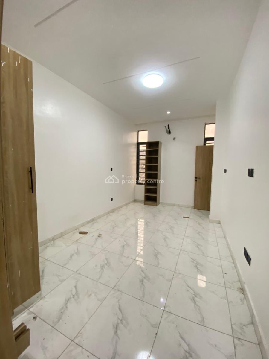 2 Bedroom Flat Apartment with Pool & Gym, Ologolo, Lekki, Lagos, Flat / Apartment for Sale