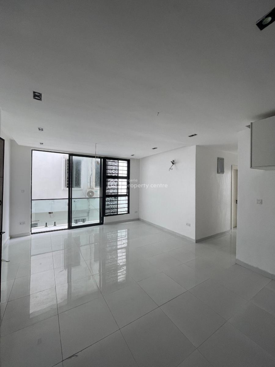 Luxury 2 Bedroom Apartment with Swimming Pool Gym and Bq, Ologolo, Lekki, Lagos, Block of Flats for Sale