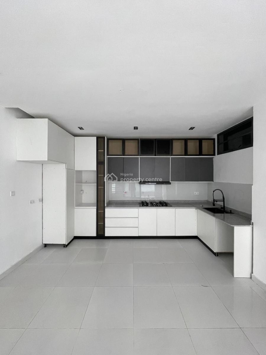 Luxury 2 Bedroom Apartment with Swimming Pool Gym and Bq, Ologolo, Lekki, Lagos, Block of Flats for Sale