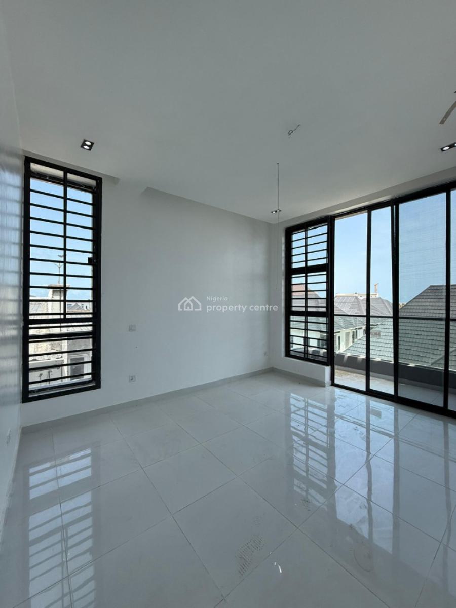 Luxury 2 Bedroom Apartment with Swimming Pool & Gym, Ologolo, Lekki, Lagos, Block of Flats for Sale