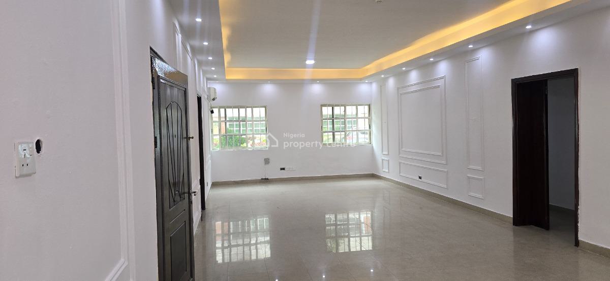 Well Maintained 2 Bedroom Flat + Staff Room, Old Ikoyi, Ikoyi, Lagos, Flat / Apartment for Rent