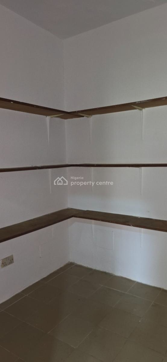 Well Maintained 2 Bedroom Flat + Staff Room, Old Ikoyi, Ikoyi, Lagos, Flat / Apartment for Rent