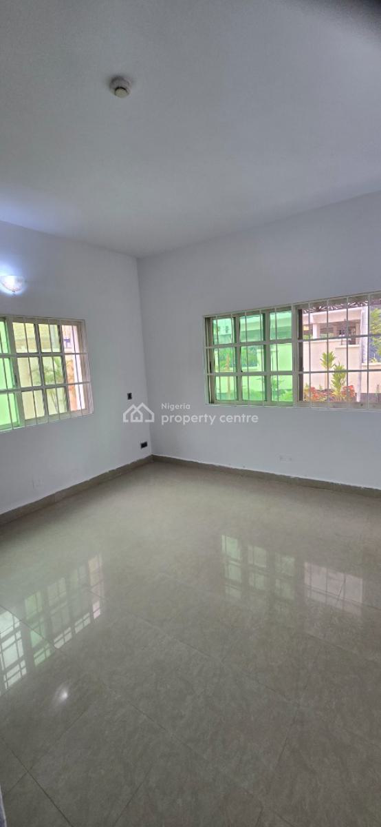 Well Maintained 2 Bedroom Flat + Staff Room, Old Ikoyi, Ikoyi, Lagos, Flat / Apartment for Rent