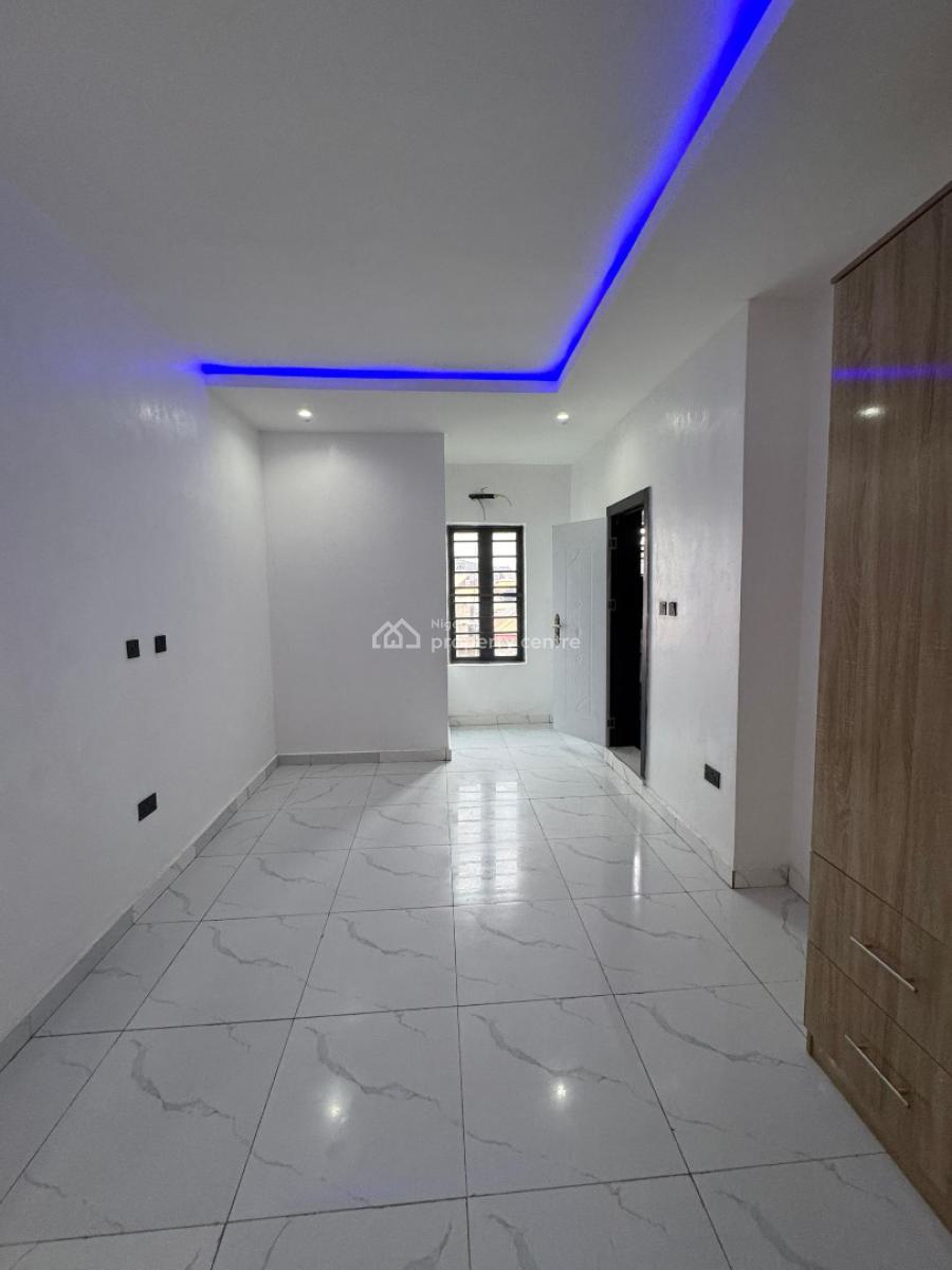 Exquisite 2 Bedroom Apartment, Ologolo, Lekki, Lagos, Flat / Apartment for Rent
