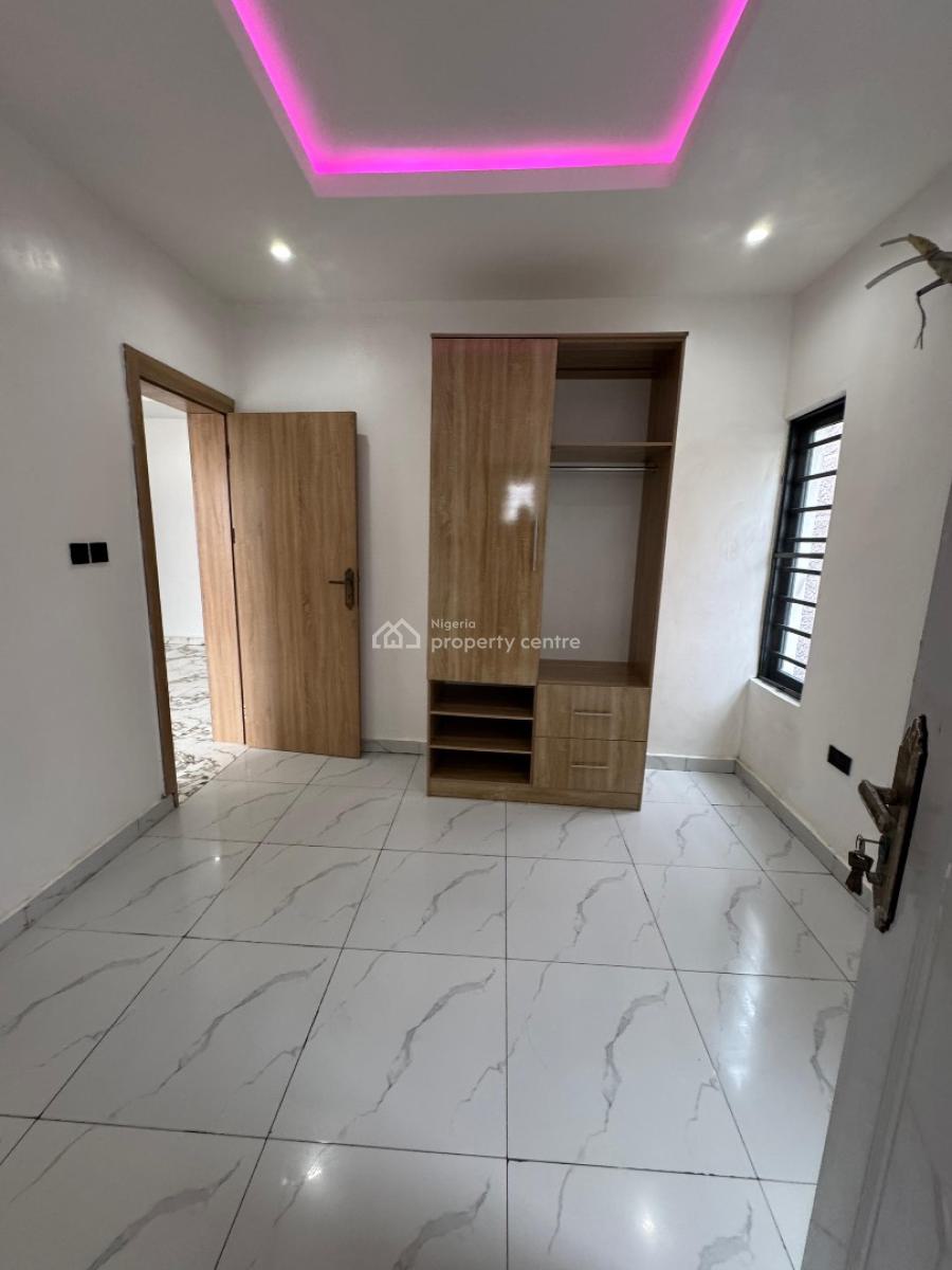 Exquisite 2 Bedroom Apartment, Ologolo, Lekki, Lagos, Flat / Apartment for Rent