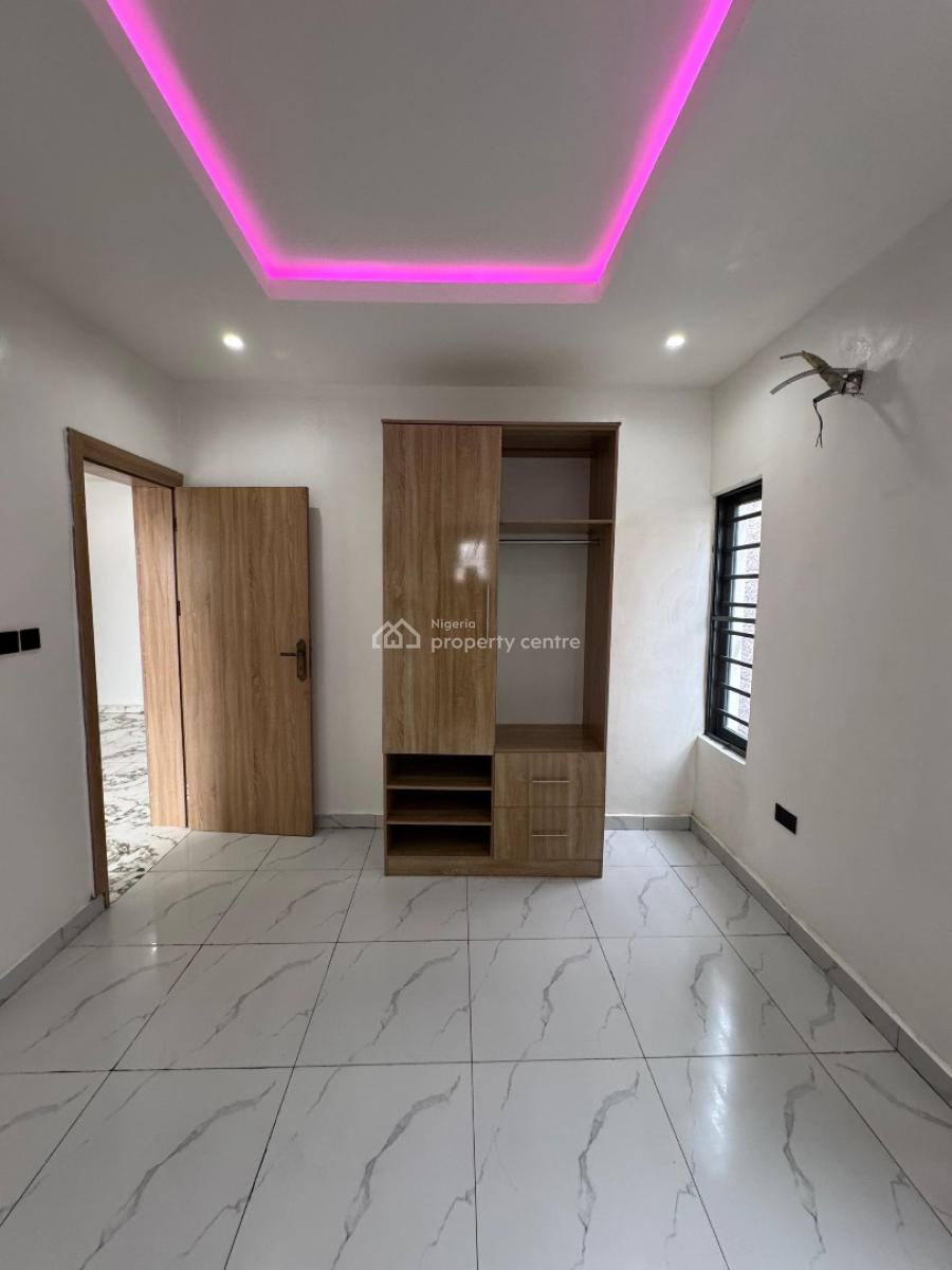 Exquisite 2 Bedroom Apartment, Ologolo, Lekki, Lagos, Flat / Apartment for Rent