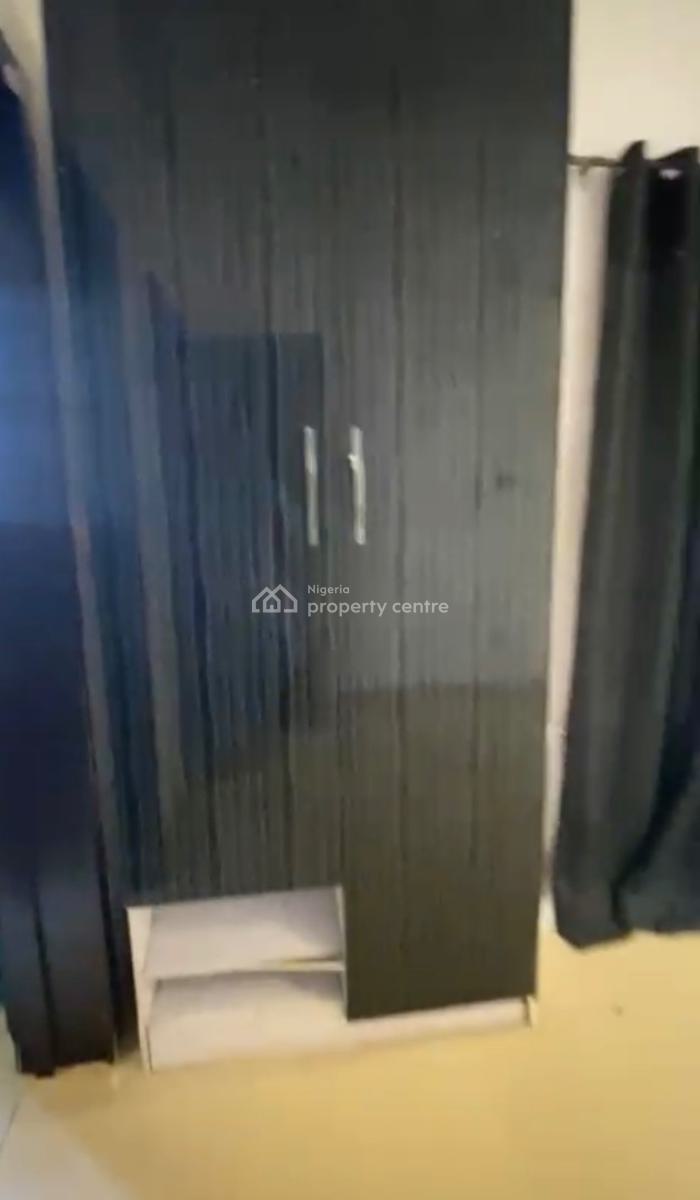 House, 30 Ben Edewor Street, Osapa, Lekki, Lagos, Self Contain (single Rooms) for Rent