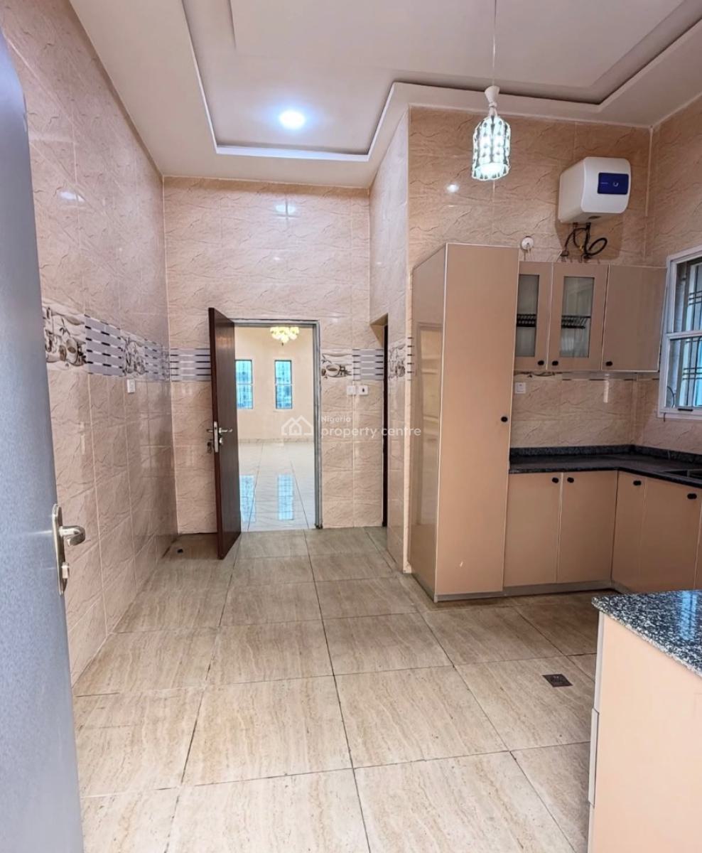 4bedroom Semi Detached Duplex with Bq, Jahi, Abuja, Semi-detached Duplex for Rent