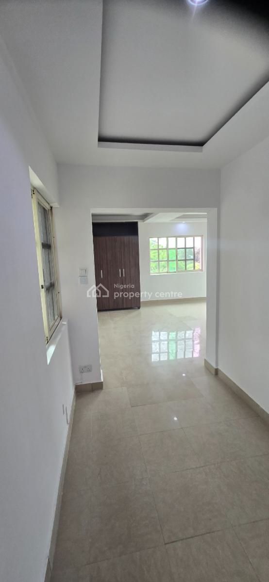 Well Maintained 4 Bedroom Pent Flat + Staff Room, Old Ikoyi, Ikoyi, Lagos, Flat / Apartment for Rent