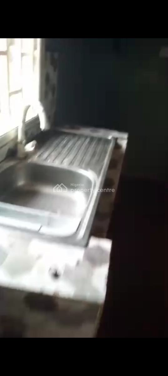 Lovely 2bedroom Flat, Secure Estate, Gbagada, Lagos, Flat / Apartment for Rent