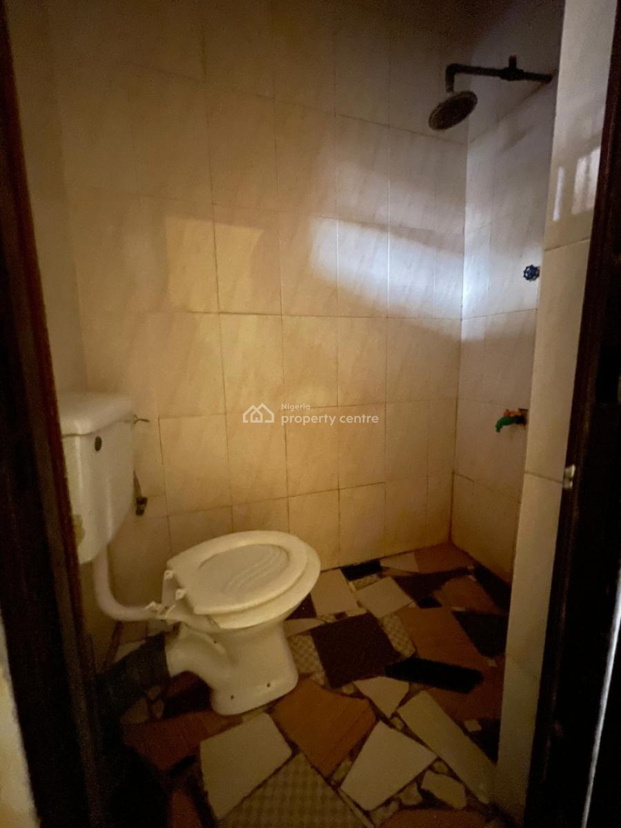 Bq Room in Ikate Shared Kitchen Apartment, Kusenla Road By Chisco Bus Stop, Lekki Phase 1, Lekki, Lagos, Self Contain (single Rooms) for Rent