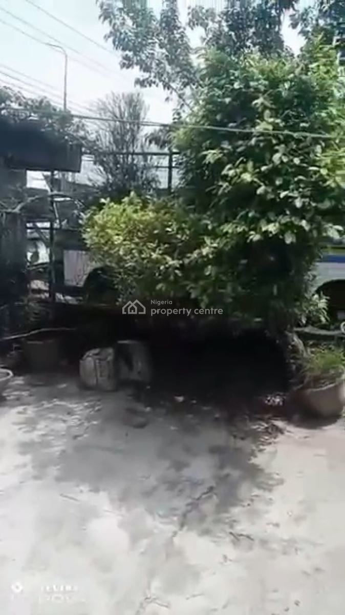 Dry Land Available in a Prime Location, Jibowu Yaba, Jibowu, Yaba, Lagos, Land for Sale