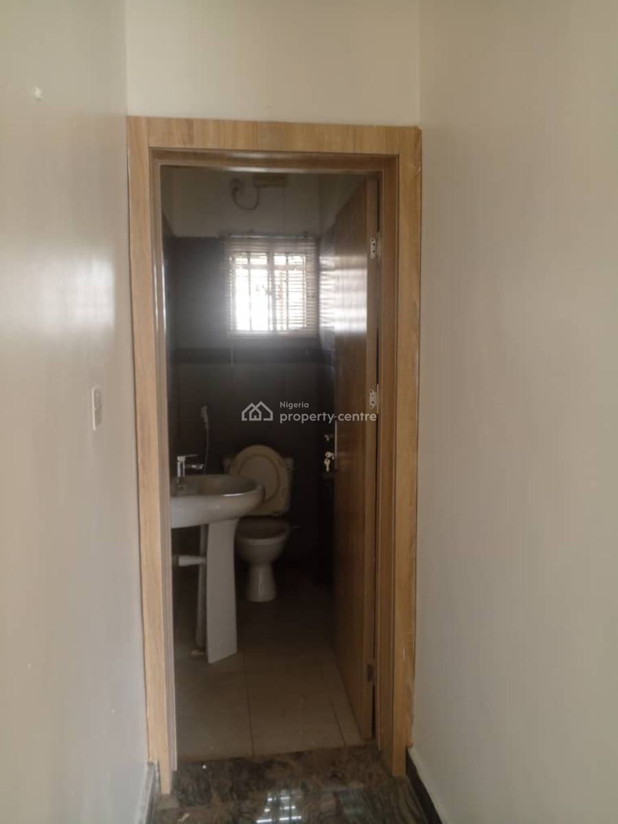 2 Numbers of 3 Bedroom Flat with and Without Bq, Lekki Phase 1 Right Hand Side By Oniru, Lekki Phase 1, Lekki, Lagos, Flat / Apartment for Rent