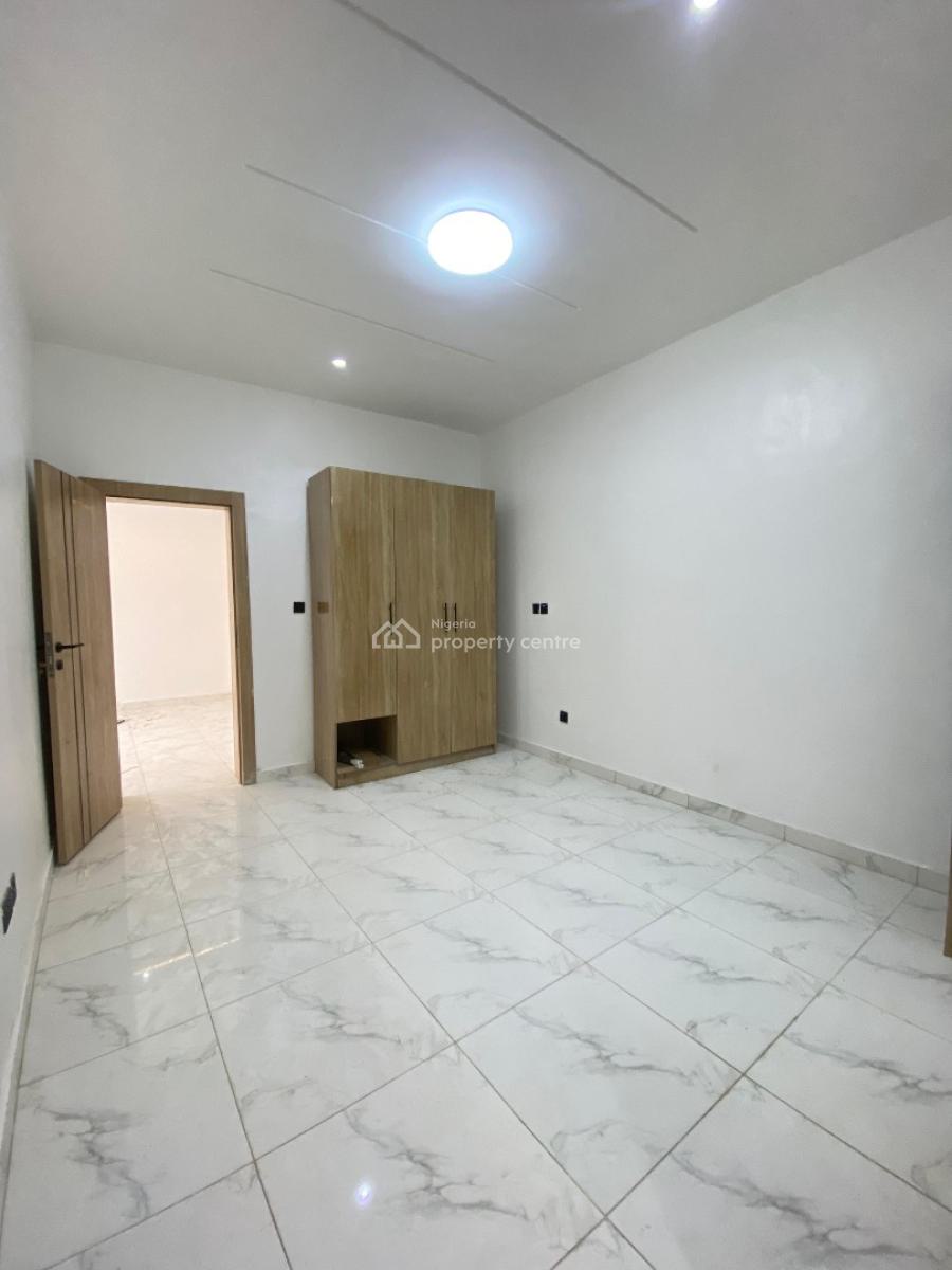 2 Bedroom Flat Apartment with Swimming Pool and Gym, Ologolo, Lekki, Lagos, Flat / Apartment for Sale