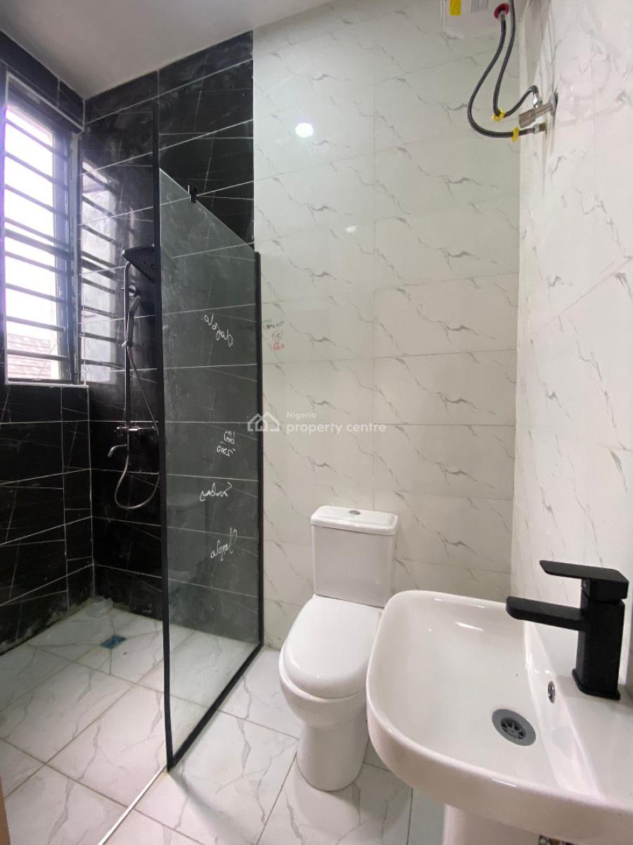 2 Bedroom Flat Apartment with Swimming Pool and Gym, Ologolo, Lekki, Lagos, Flat / Apartment for Sale