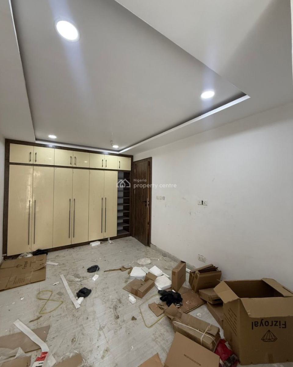 Lively 3 Bedroom Apartment with Bq, Ikate, Lekki, Lagos, Block of Flats for Sale