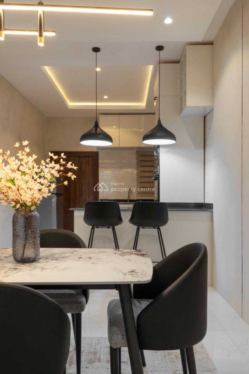 Cozy and Beautiful 2 Bedroom Apartment with a Gym, Ikate, Lekki, Lagos, Flat / Apartment Short Let