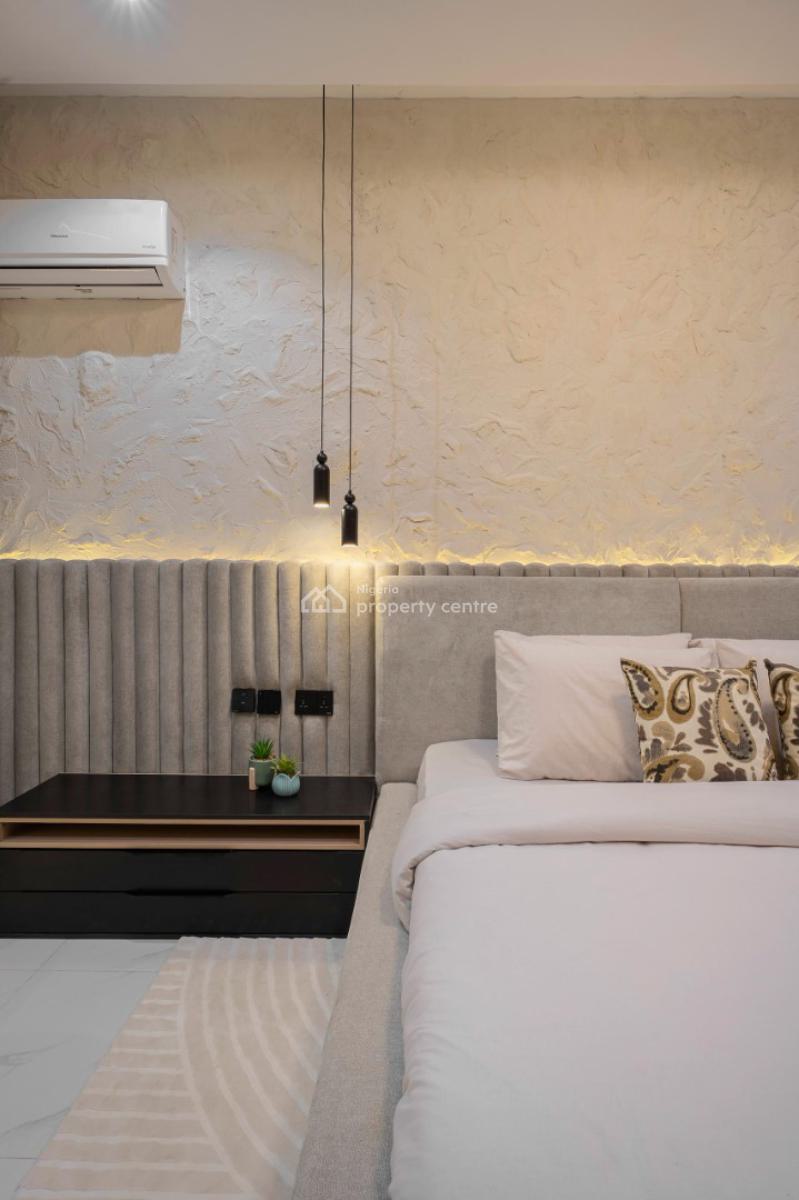 Cozy and Beautiful 2 Bedroom Apartment with a Gym, Ikate, Lekki, Lagos, Flat / Apartment Short Let