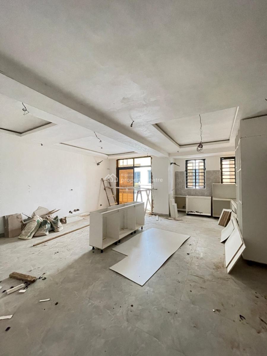 Newly Built and Luxurious 3 Bedroom Apartment in an Estate, Lekki Phase 1, Lekki, Lagos, Flat / Apartment for Sale