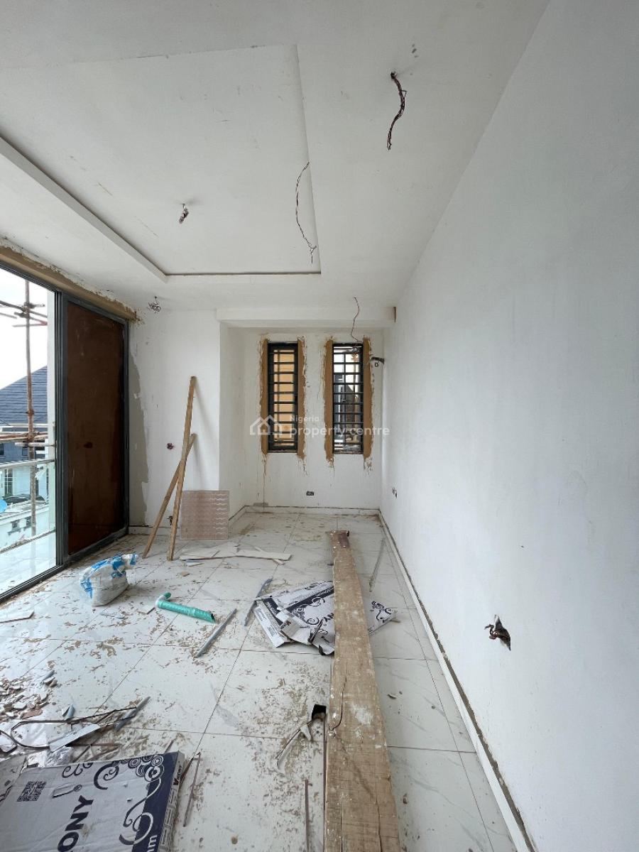 Newly Built and Luxurious 3 Bedroom Apartment in an Estate, Lekki Phase 1, Lekki, Lagos, Flat / Apartment for Sale