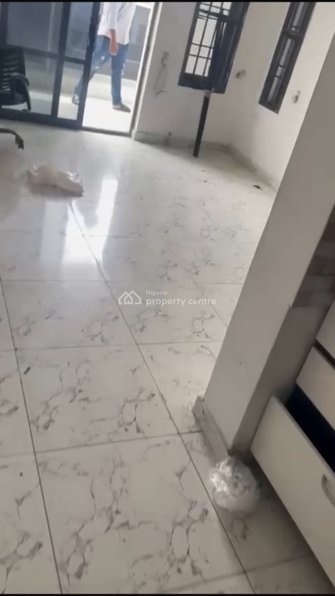 Spacious 2 Bedroom Apartment, Orchid Road, Lekki, Lagos, Flat / Apartment for Rent