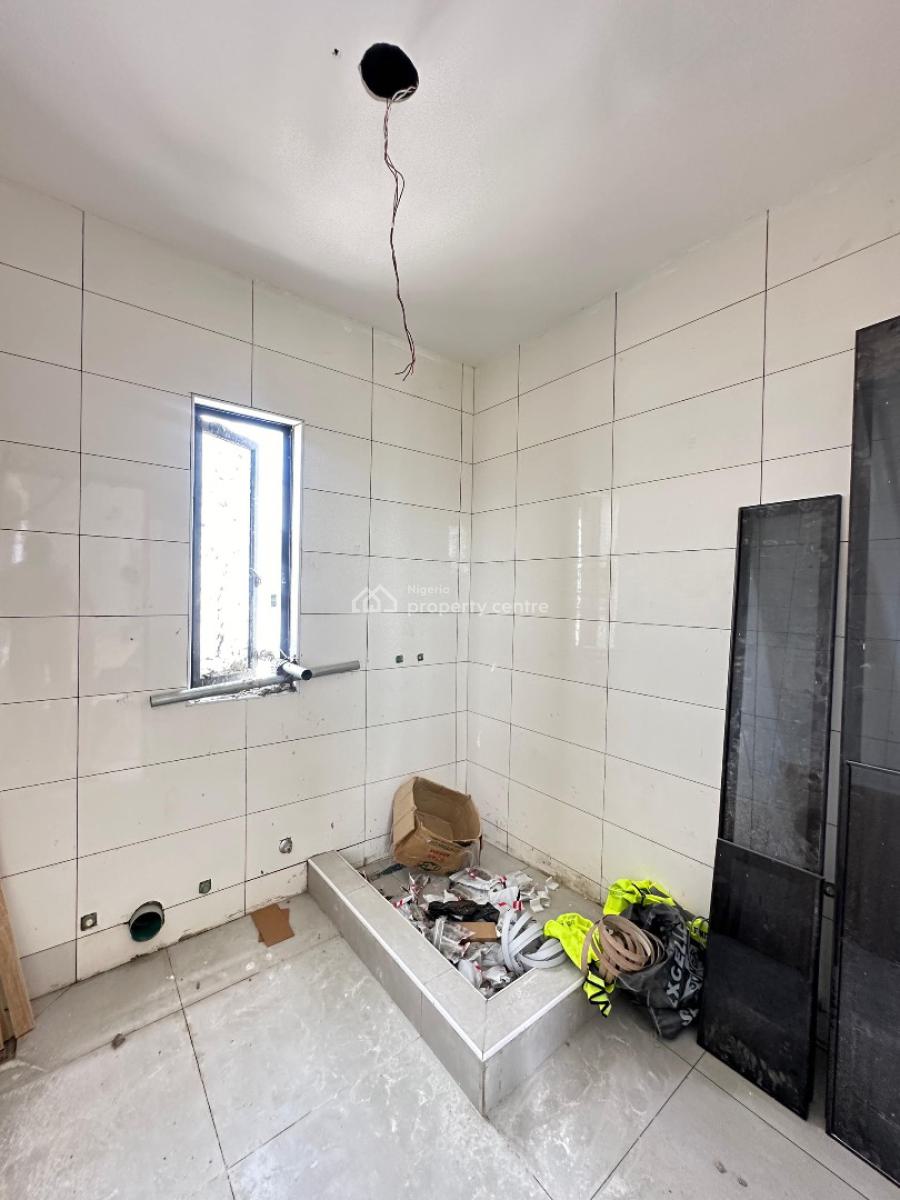 Newly Built and Stunning 2 Bedroom Apartment with a Bq, Lekki Phase 1, Lekki, Lagos, House for Sale