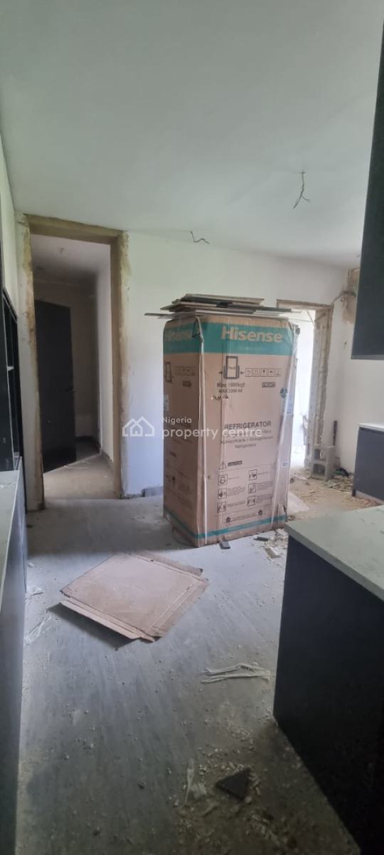 Lovely Built 4 Bedroom Flat with Bq, Obanikoro, Shomolu, Lagos, Block of Flats for Sale