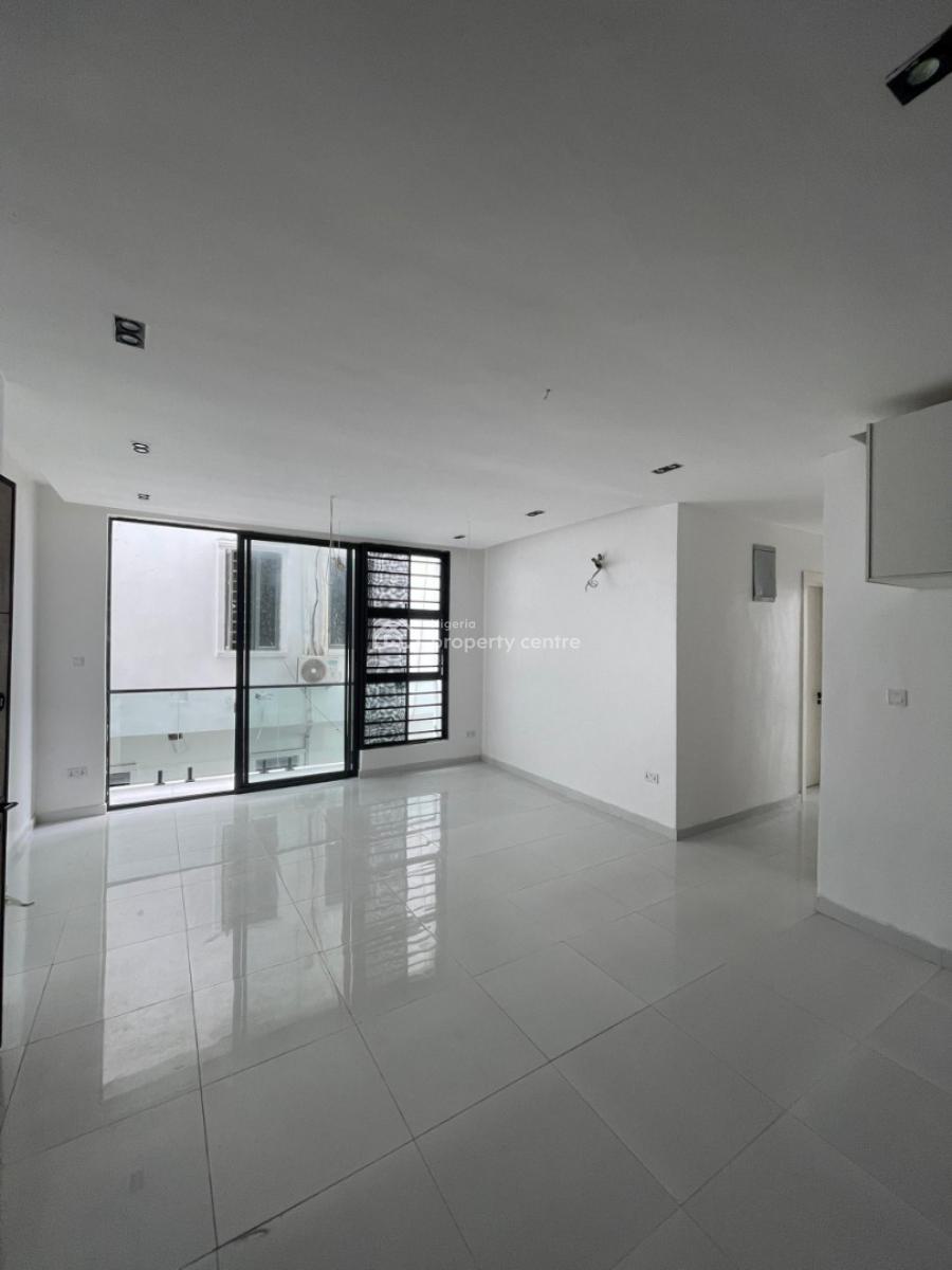 Fully Serviced 2 Bedroom Apartment with Gym & Swimming Pool, Ologolo, Lekki, Lagos, Flat / Apartment for Sale