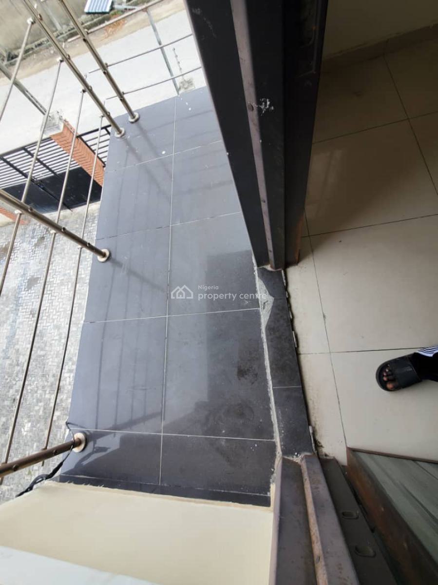 Converted Miniflat (upstairs), Orchid Road Lekki Lagos, Lekki, Lagos, Mini Flat (room and Parlour) for Rent