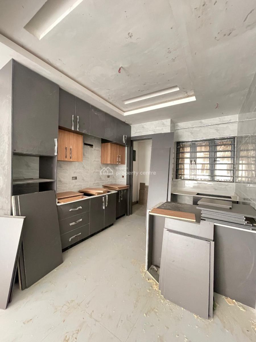 Luxurious 3 Bedrooms &  Maisonette with Bq, Adeniyi Jones, Ikeja, Lagos, Terraced Duplex for Sale