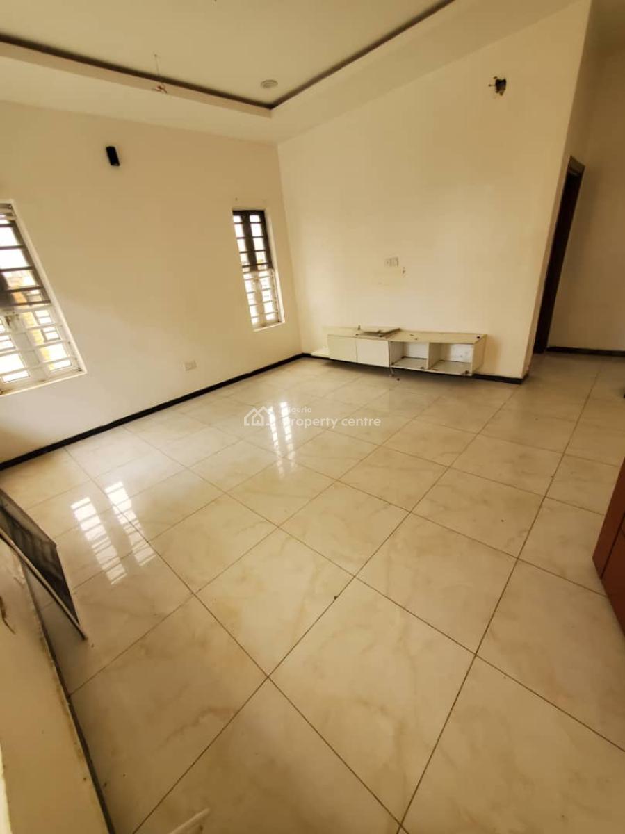 Standard N Massive Converted Miniflat, Orchid Road Lekki Lagos, Lekki, Lagos, Self Contain (single Rooms) for Rent