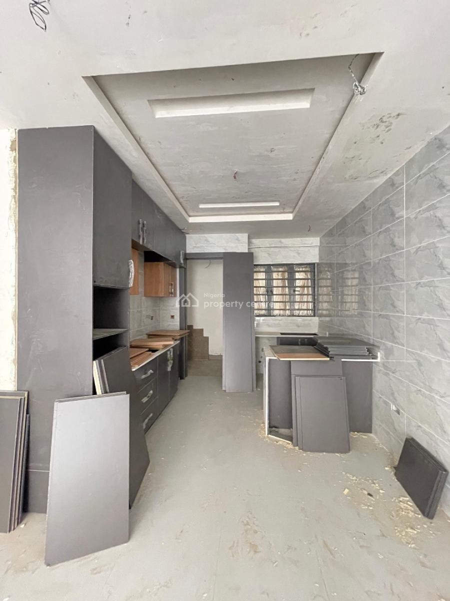 Luxurious 4 Bedrooms &  Maisonette with Bq, Adeniyi Jones, Ikeja, Lagos, Terraced Duplex for Sale