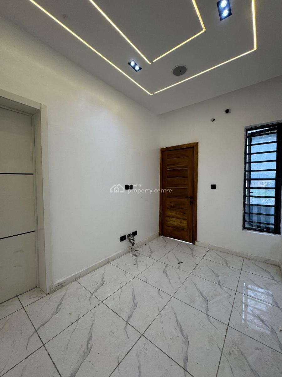 Unique 5 Bedroom Detached Duplex with Bq  and a Pool, Ilaje, Ajah, Lagos, Detached Duplex for Sale