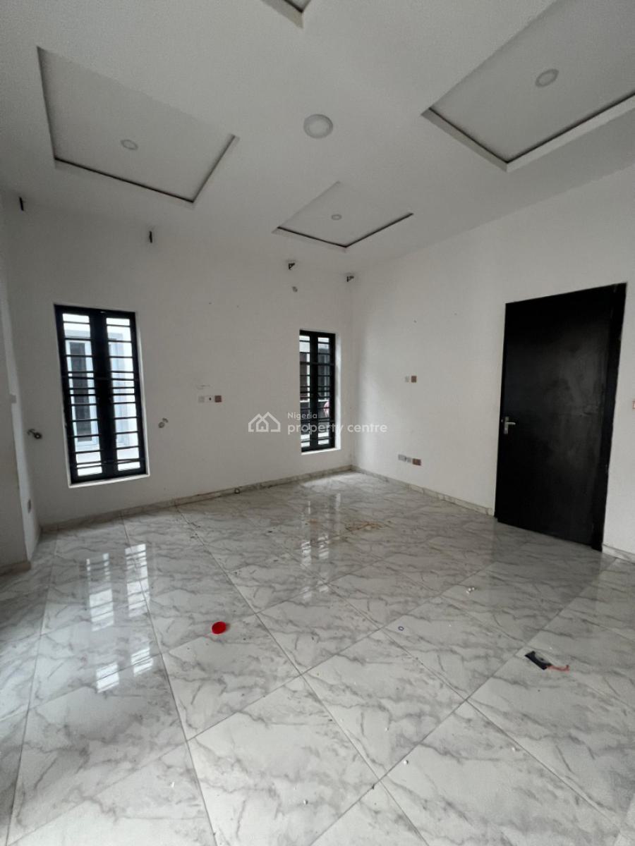 Luxurious Master Bedroom, Royal Pine Estate Orchid Road, Lekki, Lagos, Self Contain (single Rooms) for Rent