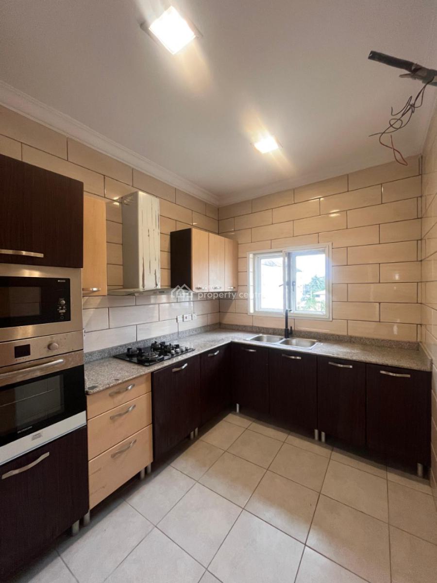 2bedroom Apartment House, Lekki Phase 1, Lekki, Lagos, Flat / Apartment for Rent