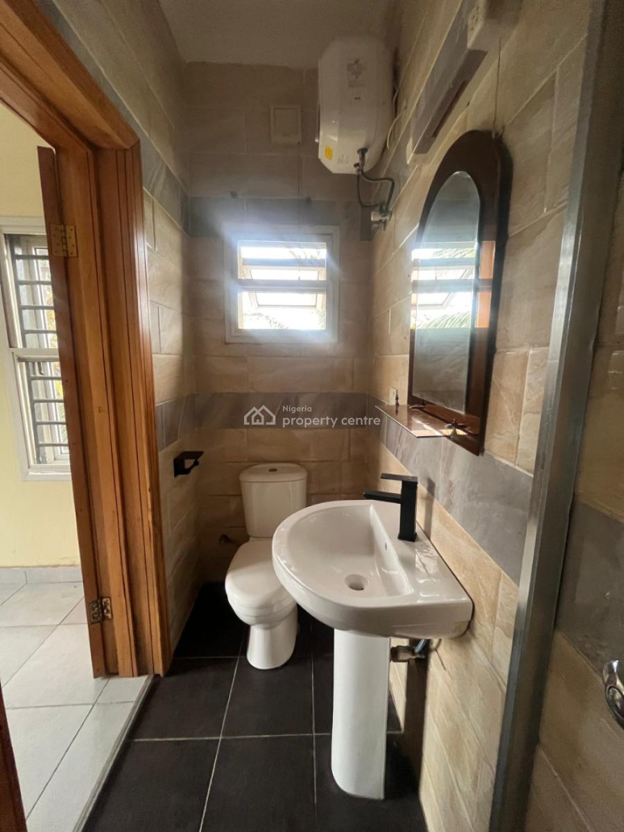 2bedroom Apartment House, Lekki Phase 1, Lekki, Lagos, Flat / Apartment for Rent