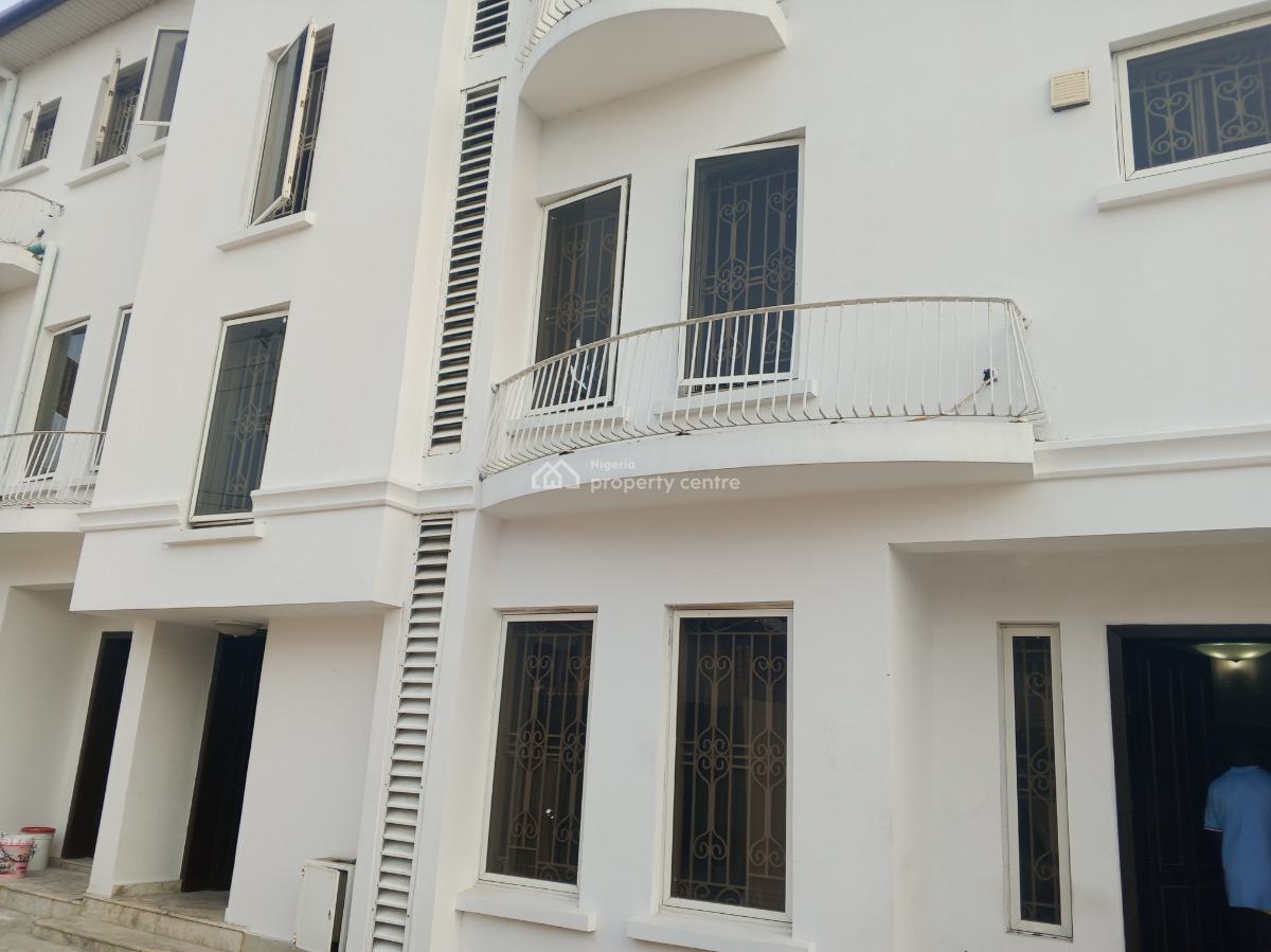 2 Bedrooms, Off Admiralty Way, Lekki Phase 1, Lekki, Lagos, Flat / Apartment for Rent