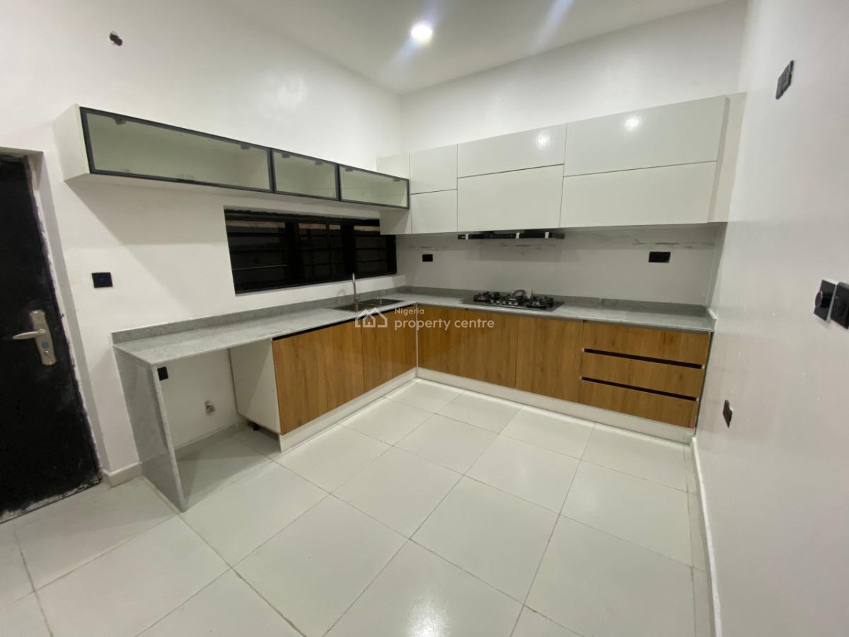 4 Bedrooms Detached House with Bq, Lekki, Lagos, Detached Duplex for Sale