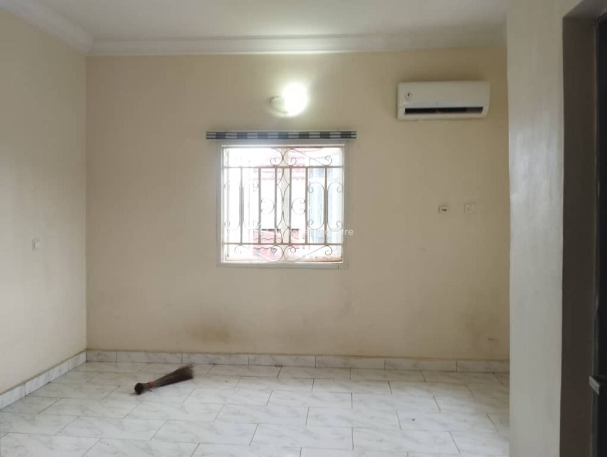 a Very Good Serviced 2 Bedroom Flat ( Video of The Apartment Is Attached), By American School, Durumi, Abuja, Flat / Apartment for Rent